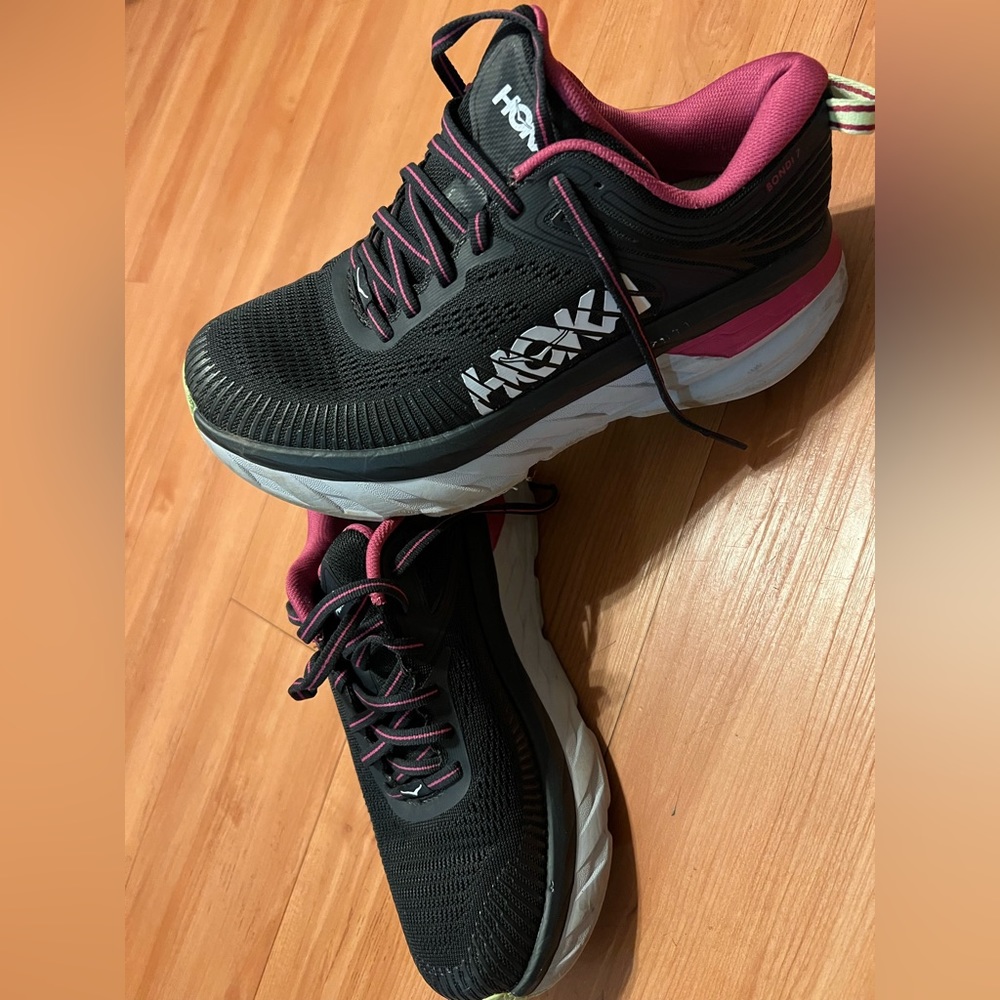 Black Hooka sneakers